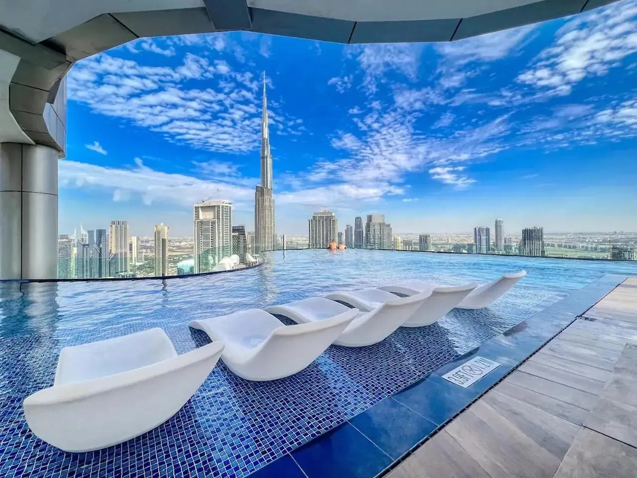 Boulevard 2 Bedroom Family Apartment With Burj Khalifa View And Infinity Pool In 64Th Floor Dubai Downtown
