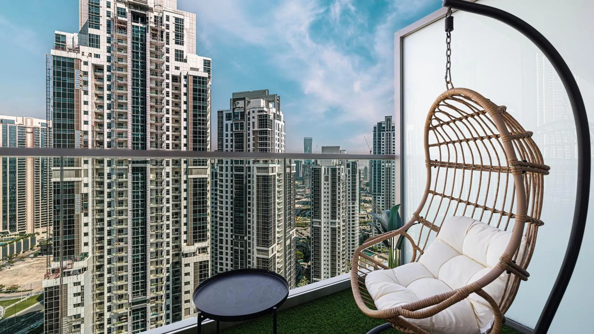 Boulevard 2 Bedroom Family Apartment With Burj Khalifa View And Infinity Pool In 64Th Floor Dubai Downtown United Arab Emirates
