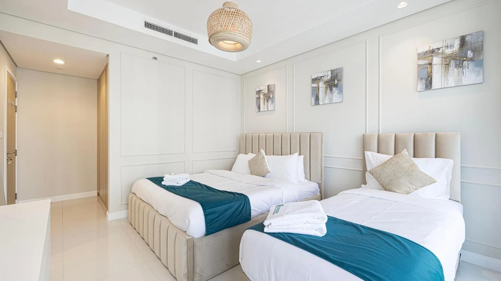 Boulevard 2 Bedroom Family Apartment With Burj Khalifa View And Infinity Pool In 64Th Floor Dubai Downtown