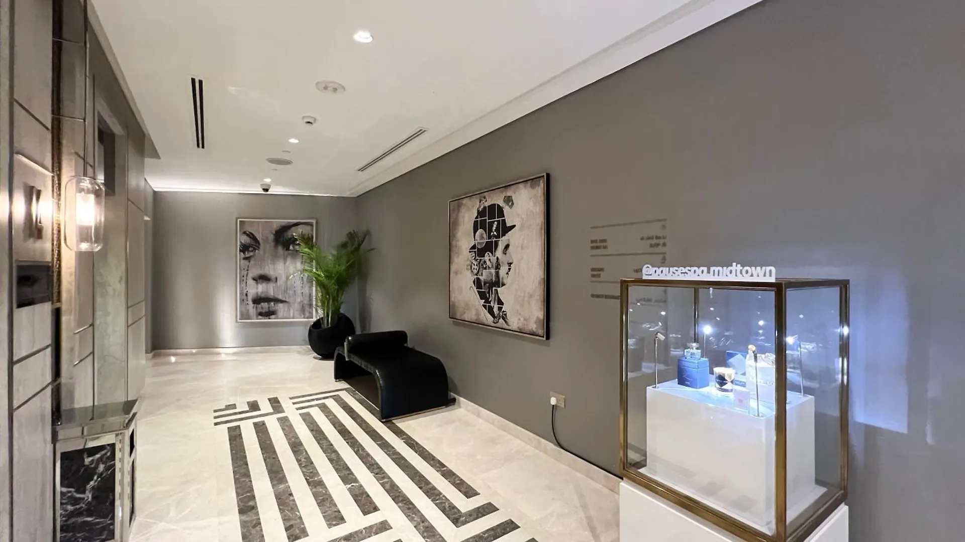 Boulevard 2 Bedroom Family Apartment With Burj Khalifa View And Infinity Pool In 64Th Floor Dubai Downtown