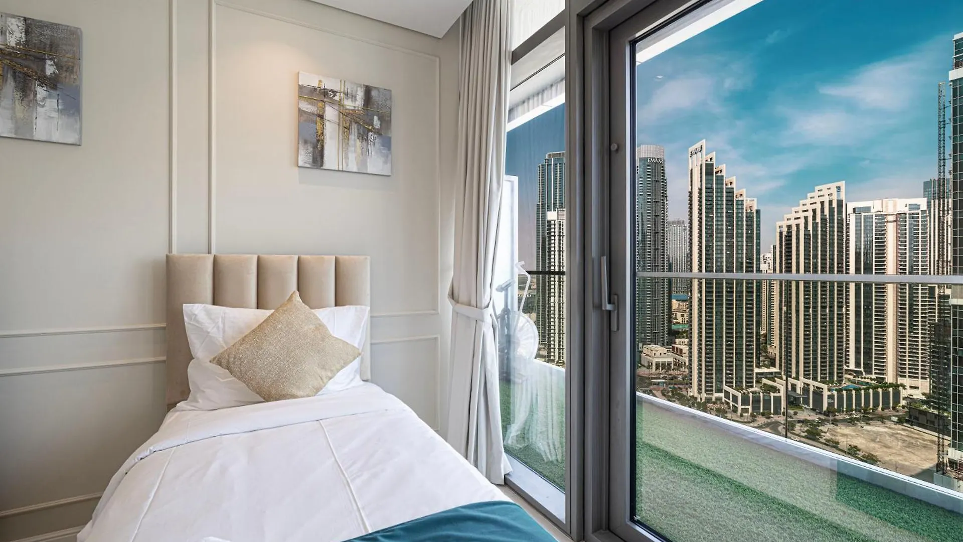 Boulevard 2 Bedroom Family Apartment With Burj Khalifa View And Infinity Pool In 64Th Floor Dubai Downtown 0*,