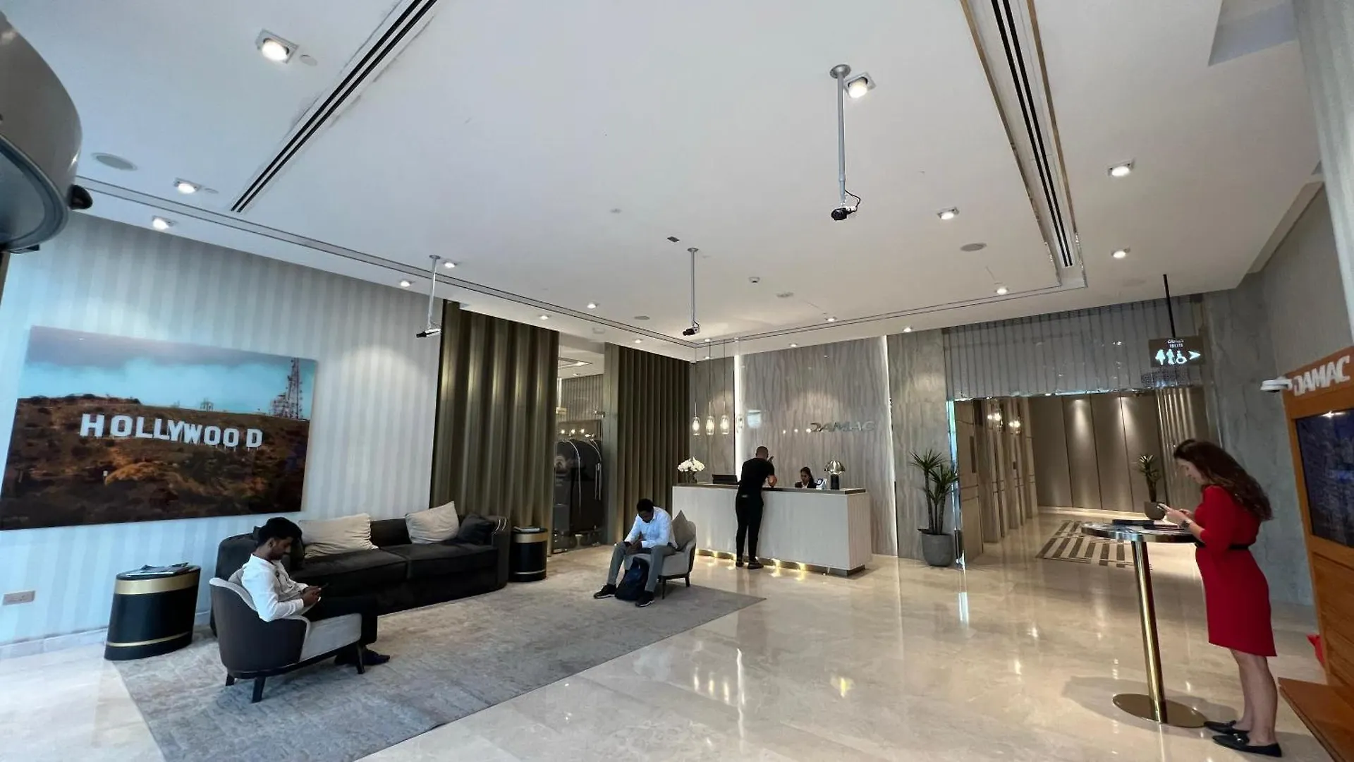 Boulevard 2 Bedroom Family Apartment With Burj Khalifa View And Infinity Pool In 64Th Floor Dubai Downtown United Arab Emirates